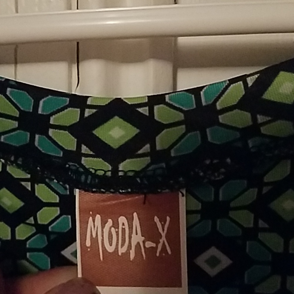 Shirt - Picture 2 of 3